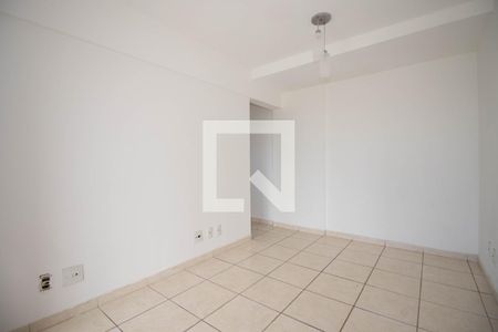 Sala de apartamento para alugar com 3 quartos, 65m² em Qs 501, Brasília