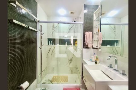 Apartamento para alugar com 104m², 3 quartos e 1 vagaSuite banheiro