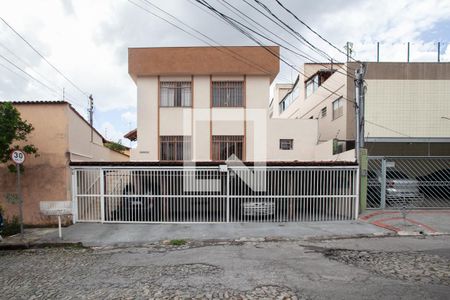 Casa para alugar com 126m², 3 quartos e 1 vagaFachada