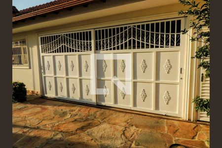 Casa à venda com 274m², 5 quartos e 4 vagasGaragem