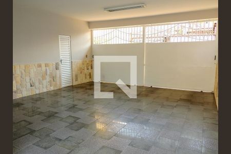 Casa à venda com 274m², 5 quartos e 4 vagasGaragem