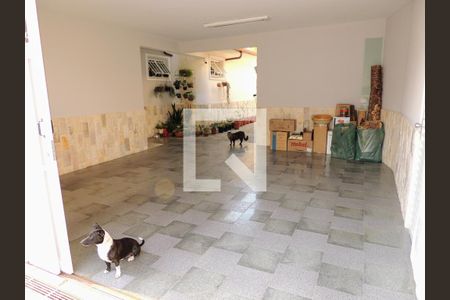 Casa à venda com 274m², 5 quartos e 4 vagasGaragem