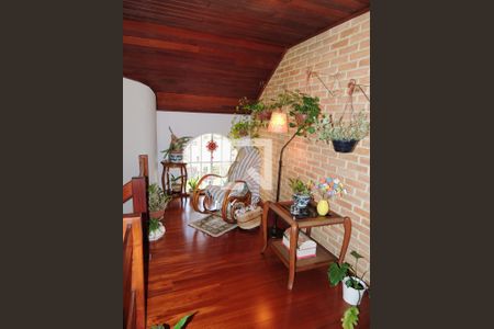 Casa à venda com 274m², 5 quartos e 4 vagasMesanino