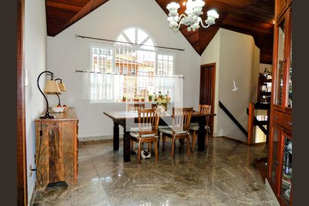 Casa à venda com 274m², 5 quartos e 4 vagasCopa