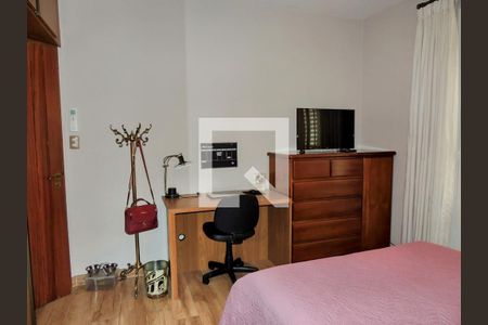 Casa à venda com 274m², 5 quartos e 4 vagasQuarto2