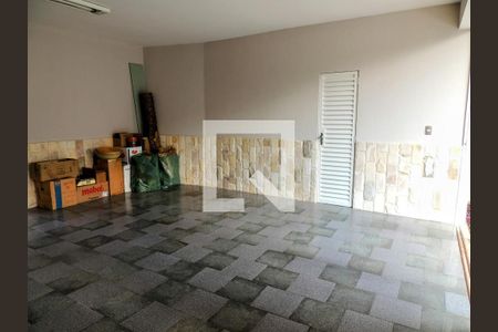 Casa à venda com 274m², 5 quartos e 4 vagasGaragem