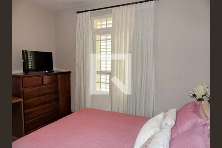 Casa à venda com 274m², 5 quartos e 4 vagasQuarto2