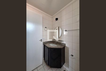 Banheiro de apartamento para alugar com 2 quartos, 60m² em Carandiru, São Paulo