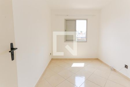 Quarto 1  de apartamento para alugar com 2 quartos, 60m² em Jardim Cláudia, São Paulo