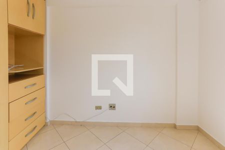 Quarto 2  de apartamento para alugar com 2 quartos, 60m² em Jardim Cláudia, São Paulo