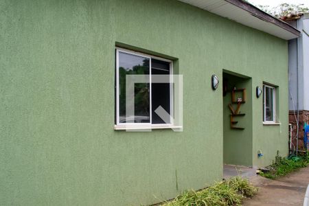 Casa à venda com 1168m², 5 quartos e 4 vagas Casa à venda com 1168m², 5 quartos e 4 vagasFachada