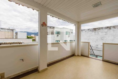 Apartamento para alugar com 205m², 4 quartos e 2 vagas Apartamento para alugar com 205m², 4 quartos e 2 vagasCobertura