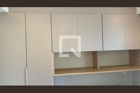 Apartamento à venda com 84m², 3 quartos e 2 vagasQuarto 3 - Armários