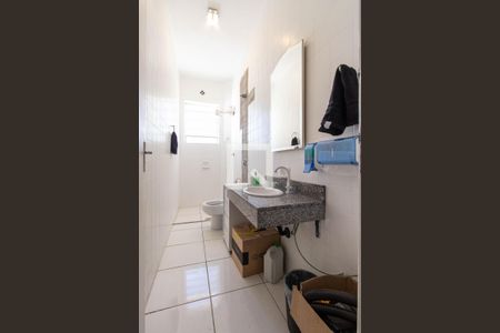 Casa à venda com 240m², 2 quartos e 1 vagaBanheiro