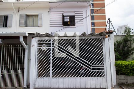 Casa à venda com 240m², 2 quartos e 1 vagaFachada da Casa