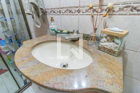 Casa à venda com 200m², 5 quartos e 5 vagasBanheiro 3