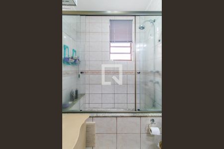 Casa à venda com 200m², 5 quartos e 5 vagasBanheiro 4