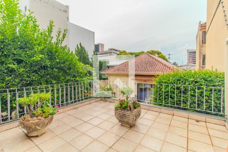 Casa à venda com 200m², 5 quartos e 5 vagasQuintal