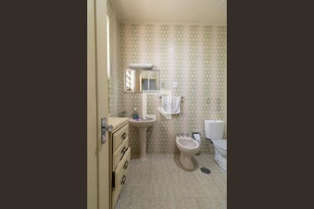 Casa à venda com 200m², 5 quartos e 5 vagasBanheiro 2