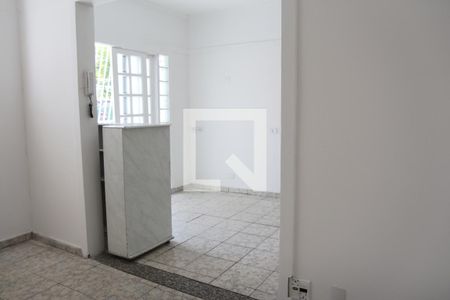 Sala de casa para alugar com 2 quartos, 130m² em Jardim Record, São Paulo