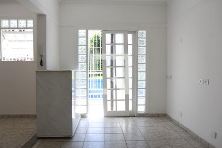 Sala de casa para alugar com 2 quartos, 130m² em Jardim Record, São Paulo