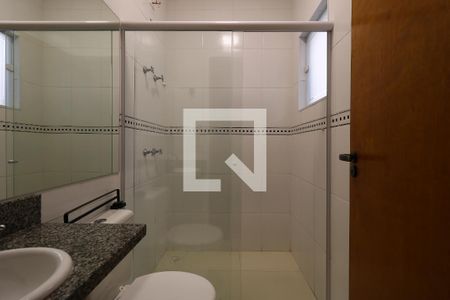 Casa à venda com 193m², 3 quartos e 4 vagasBanheiro da Suíte 2