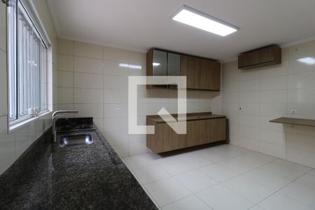 Casa à venda com 193m², 3 quartos e 4 vagasCozinha