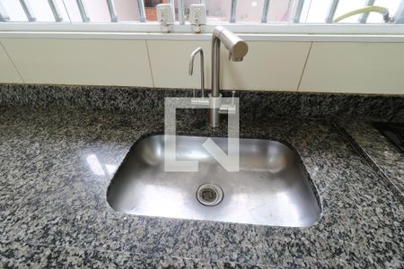 Casa à venda com 193m², 3 quartos e 4 vagasCozinha - Pia