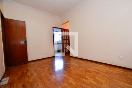 Sala de apartamento para alugar com 3 quartos, 84m² em Floresta, Belo Horizonte