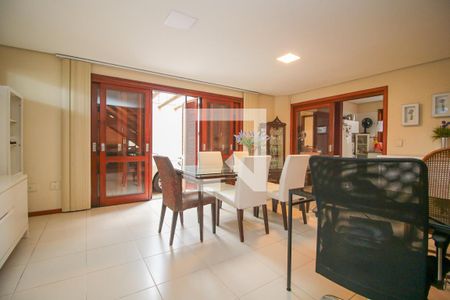 Sala de Jantar de casa à venda com 3 quartos, 244m² em Partenon, Porto Alegre