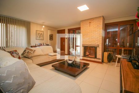 Sala de casa à venda com 3 quartos, 244m² em Partenon, Porto Alegre