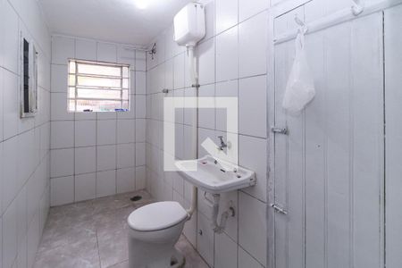 Banheiro de casa para alugar com 1 quarto, 40m² em Vila Alpina, São Paulo
