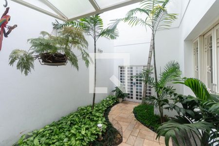 Casa à venda com 259m², 4 quartos e 3 vagasEntrada