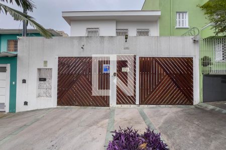 Casa à venda com 259m², 4 quartos e 3 vagasFachada