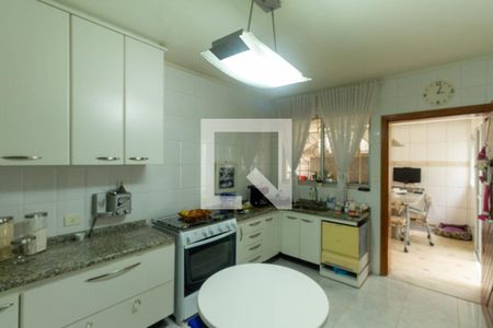 Casa à venda com 259m², 4 quartos e 3 vagasCozinha