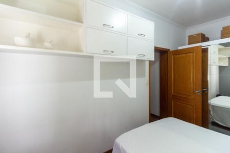 Casa à venda com 259m², 4 quartos e 3 vagasQuarto 2