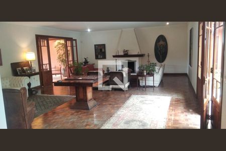 Casa para alugar com 740m², 3 quartos e 3 vagasSala