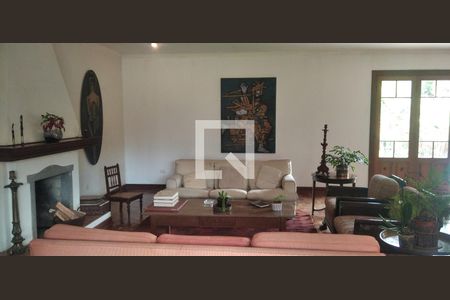 Casa para alugar com 740m², 3 quartos e 3 vagasSala