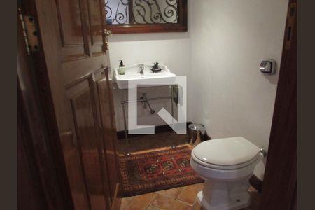 Casa para alugar com 740m², 3 quartos e 3 vagasBanheiro Social