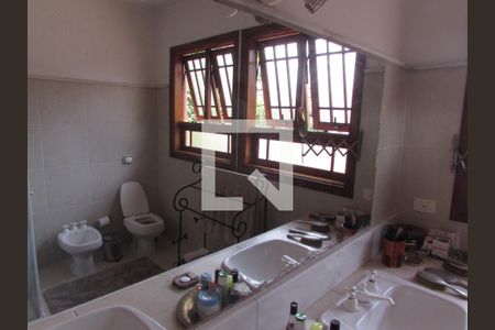 Casa para alugar com 740m², 3 quartos e 3 vagasBanheiro da Suíte 1