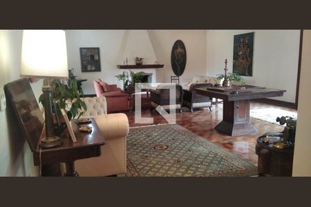 Casa para alugar com 740m², 3 quartos e 3 vagasSala