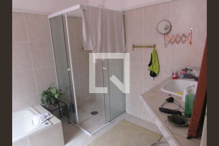 Casa para alugar com 740m², 3 quartos e 3 vagasBanheiro da Suíte 2