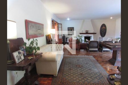 Casa para alugar com 740m², 3 quartos e 3 vagasSala