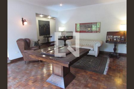 Sala de casa à venda com 3 quartos, 740m² em Real Parque, São Paulo