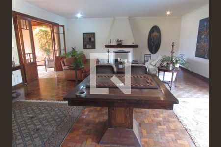 Casa para alugar com 740m², 3 quartos e 3 vagasSala