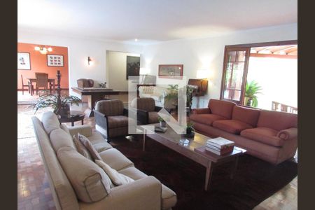 Casa para alugar com 740m², 3 quartos e 3 vagasSala