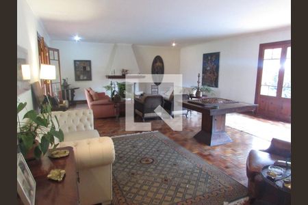 Casa para alugar com 740m², 3 quartos e 3 vagasSala