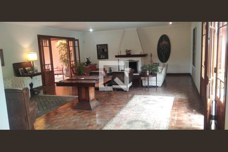 Casa para alugar com 740m², 3 quartos e 3 vagasSala