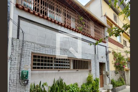 Apartamento para alugar com 65m², 2 quartos e sem vagaFachada do Prédio