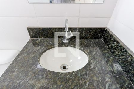 Banheiro de kitnet/studio para alugar com 1 quarto, 22m² em Vila Maria, São Paulo